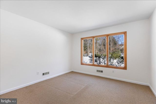 165 HEATHER LN, Princeton, NJ 08540