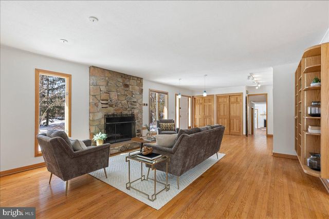 165 HEATHER LN, Princeton, NJ 08540