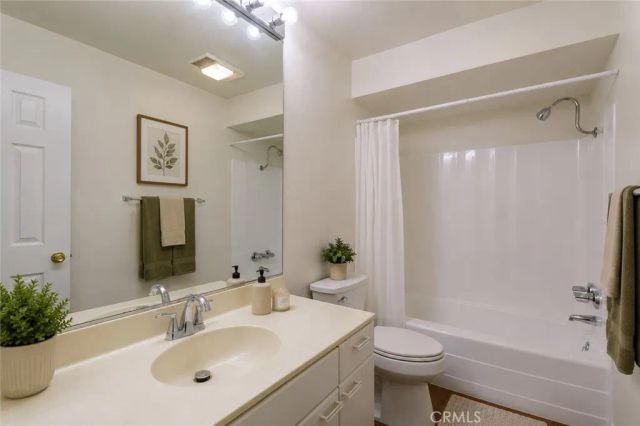 436 N Bellflower 106, Long Beach, CA 90814