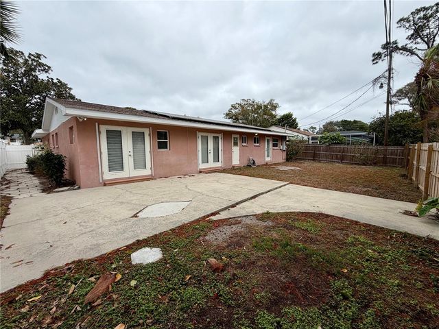 13772 80TH AVENUE, Seminole, FL 33776
