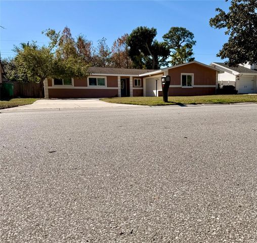 13772 80TH AVENUE, Seminole, FL 33776