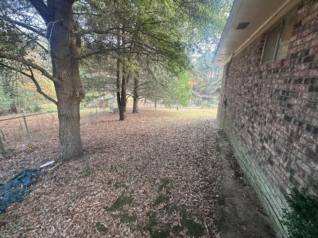 10 Hendry, Petal, MS 39465