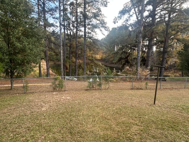 10 Hendry, Petal, MS 39465