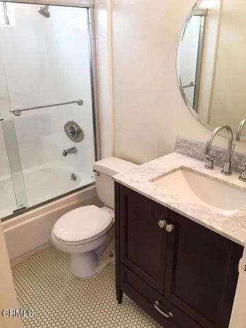 4423 Ambrose Avenue 2, Los Angeles, CA 90027