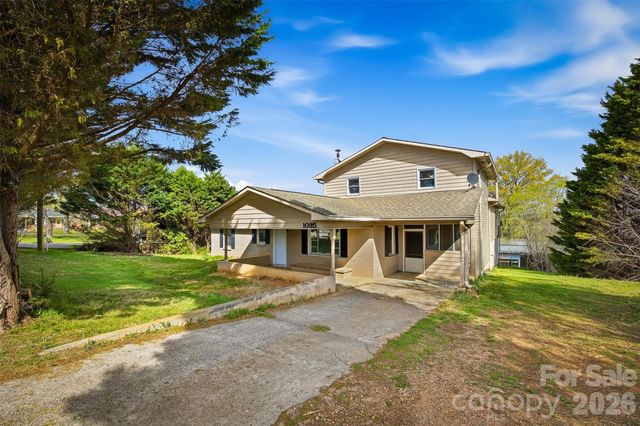 1095 Elm Circle, Granite Falls, NC 28630
