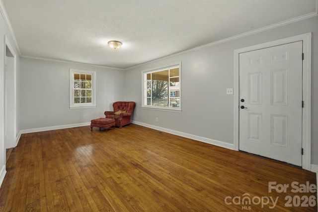 1095 Elm Circle, Granite Falls, NC 28630