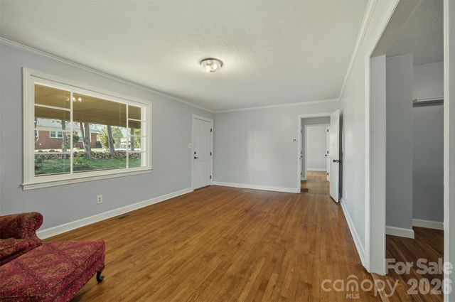 1095 Elm Circle, Granite Falls, NC 28630
