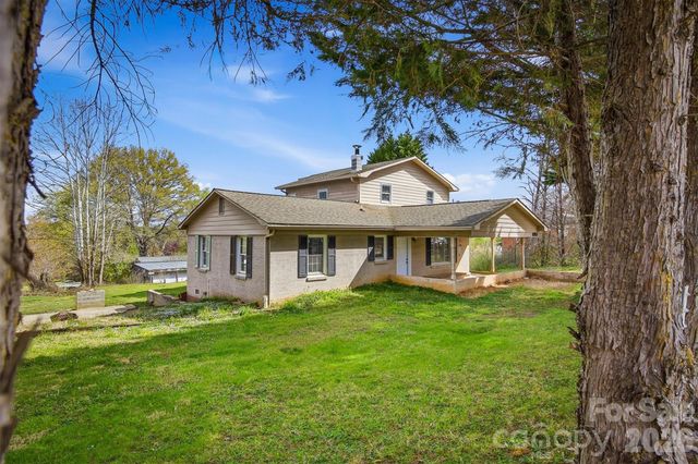 1095 Elm Circle, Granite Falls, NC 28630