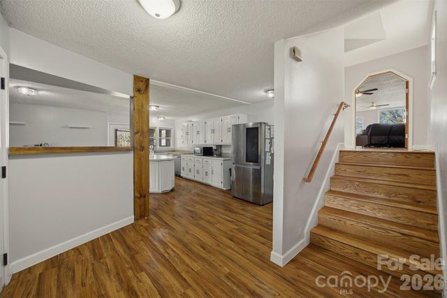 1095 Elm Circle, Granite Falls, NC 28630