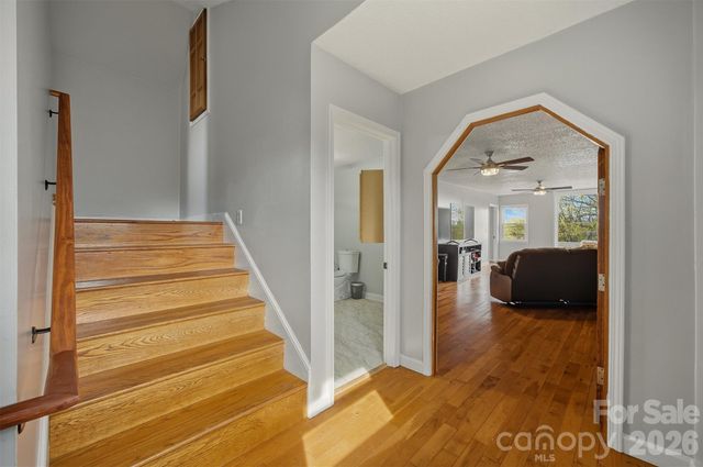 1095 Elm Circle, Granite Falls, NC 28630