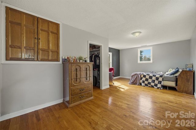 1095 Elm Circle, Granite Falls, NC 28630
