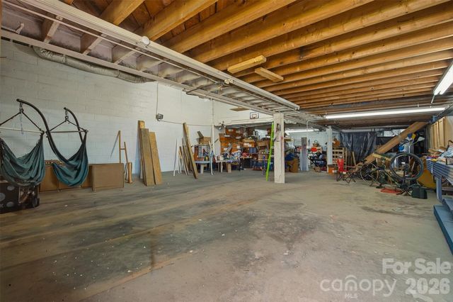1095 Elm Circle, Granite Falls, NC 28630
