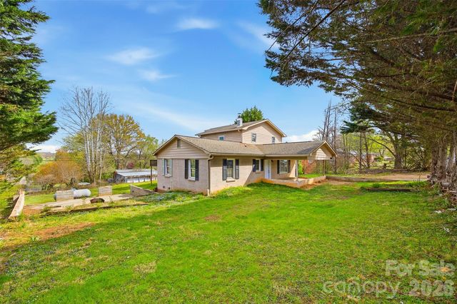 1095 Elm Circle, Granite Falls, NC 28630