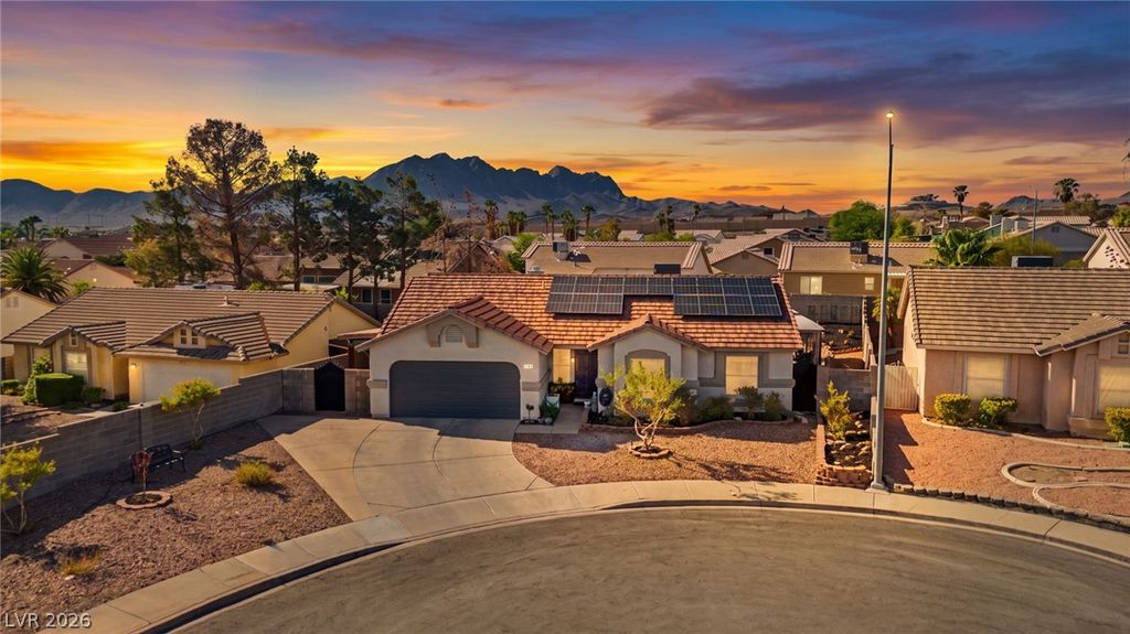 543 Vantage Avenue, Henderson, NV 89002 — exterior