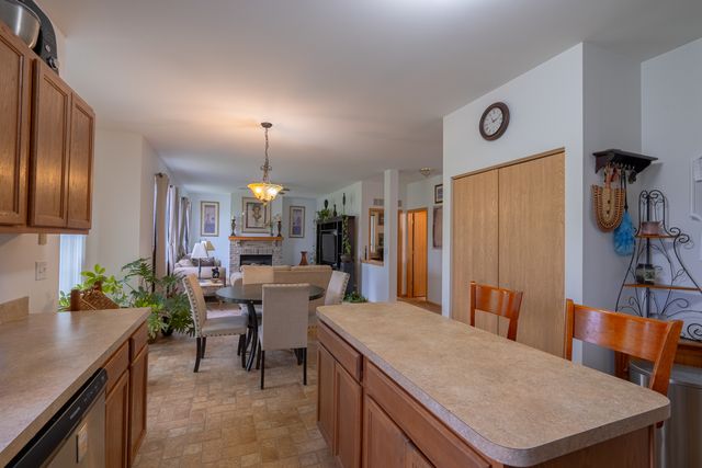 39843 Stoneywood Drive, Beach Park, IL 60083