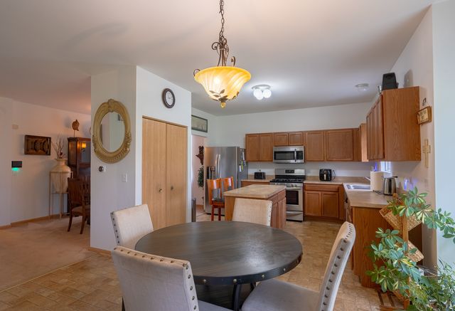 39843 Stoneywood Drive, Beach Park, IL 60083