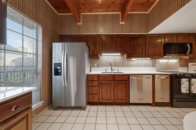 5338 Brownway Street B19, Houston, TX 77056