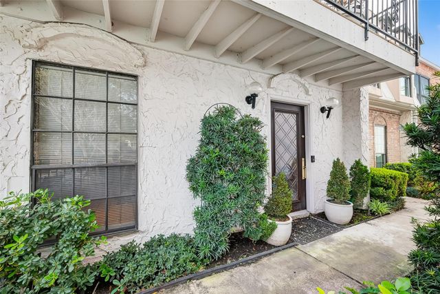 5338 Brownway Street B19, Houston, TX 77056