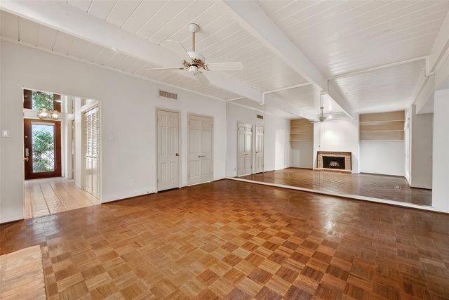 5338 Brownway Street B19, Houston, TX 77056