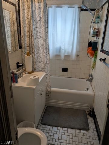55 Kenmore Ave, Newark City, NJ 07106