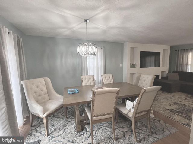 9401 SURRATTS MANOR DR, Clinton, MD 20735