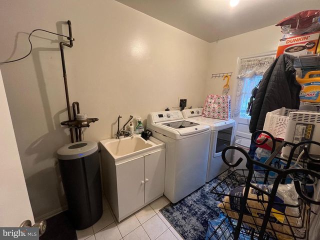 9401 SURRATTS MANOR DR, Clinton, MD 20735