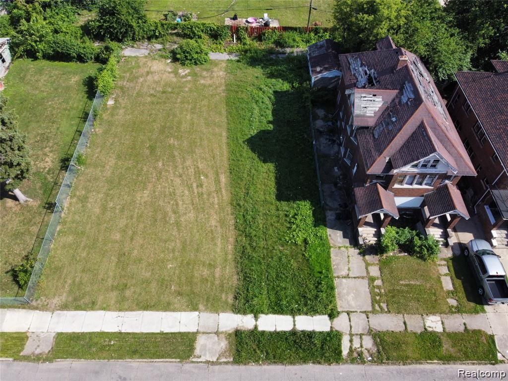67 Pilgrim Street, Highland Park, MI 48203