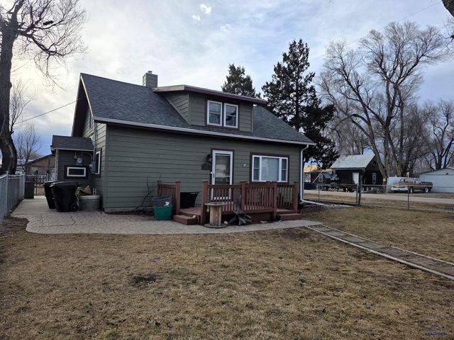 401 S BAILEY AVE, New Underwood, SD 57761