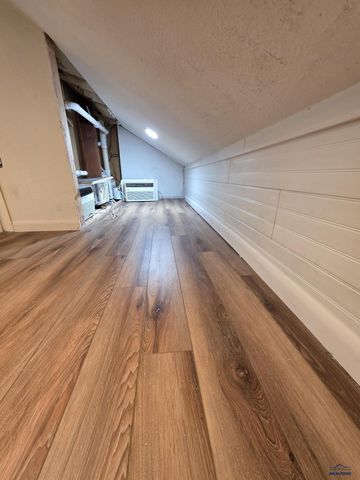 401 S BAILEY AVE, New Underwood, SD 57761