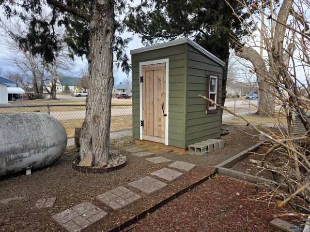 401 S BAILEY AVE, New Underwood, SD 57761