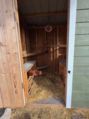 401 S BAILEY AVE, New Underwood, SD 57761