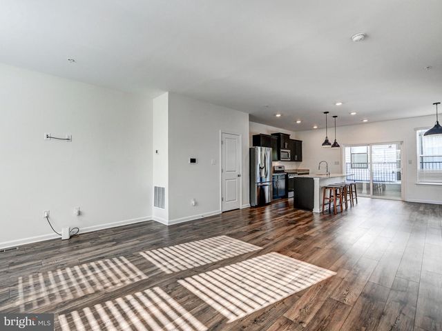 4337 LAPLATA AVE, Baltimore, MD 21211