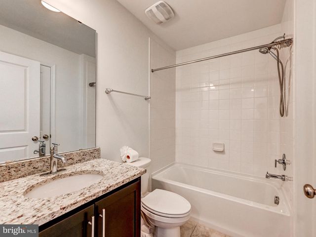 4337 LAPLATA AVE, Baltimore, MD 21211