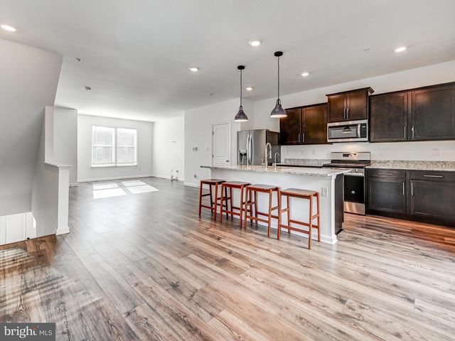 4337 LAPLATA AVE, Baltimore, MD 21211