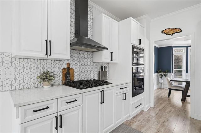 167 Laurel Way, Woodstock, GA 30188