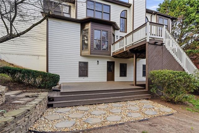 167 Laurel Way, Woodstock, GA 30188