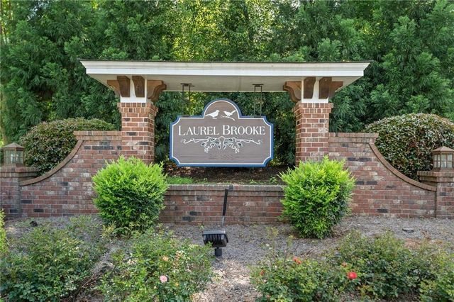 167 Laurel Way, Woodstock, GA 30188