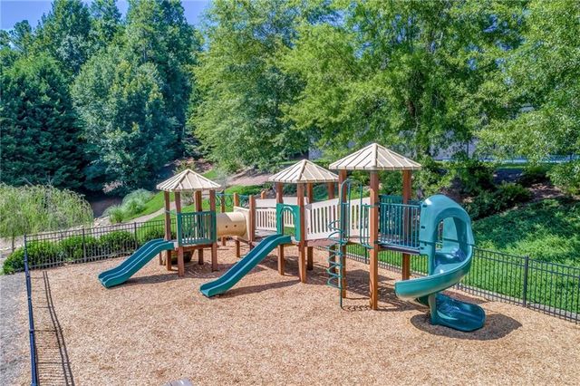 167 Laurel Way, Woodstock, GA 30188