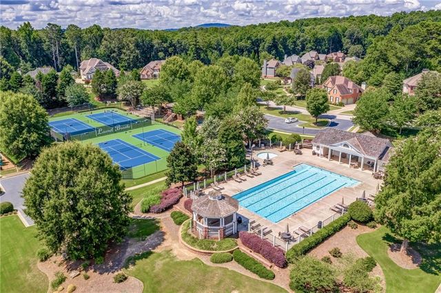 167 Laurel Way, Woodstock, GA 30188