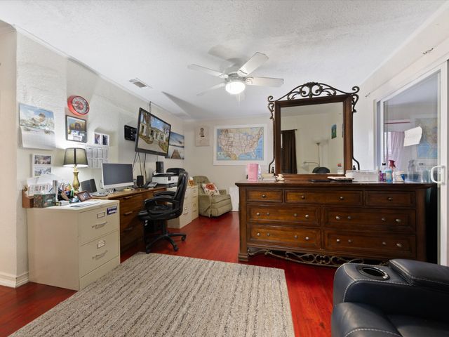 2153 W Lotus Avenue, Fort Worth, TX 76111