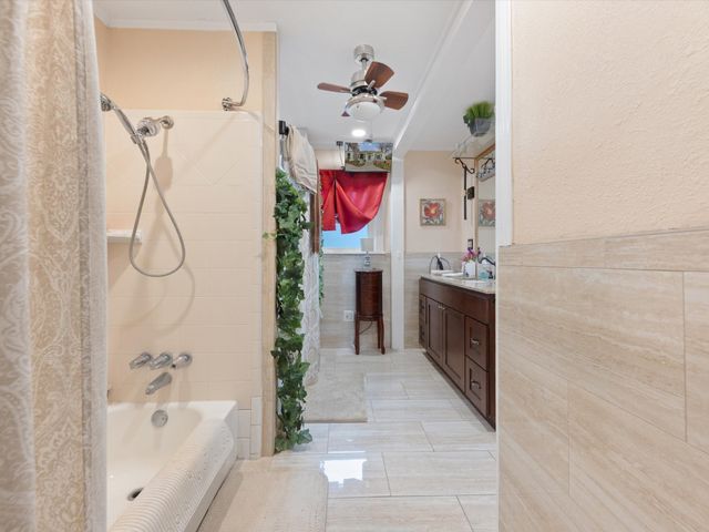 2153 W Lotus Avenue, Fort Worth, TX 76111