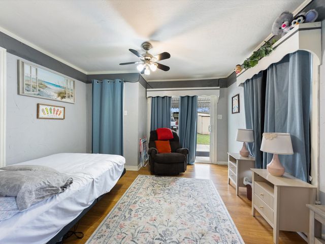 2153 W Lotus Avenue, Fort Worth, TX 76111