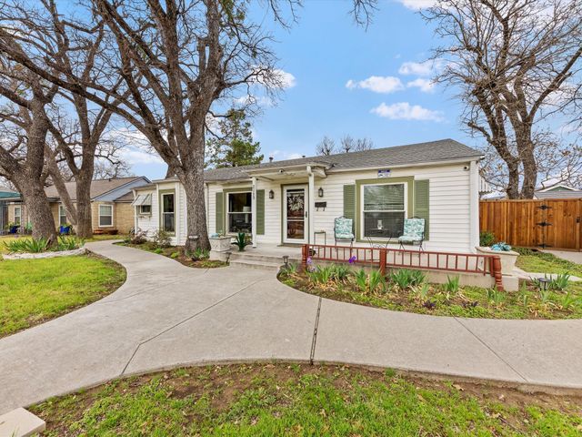 2153 W Lotus Avenue, Fort Worth, TX 76111