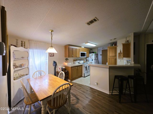 104 LUNKER LODGE Road, Georgetown, FL 32139