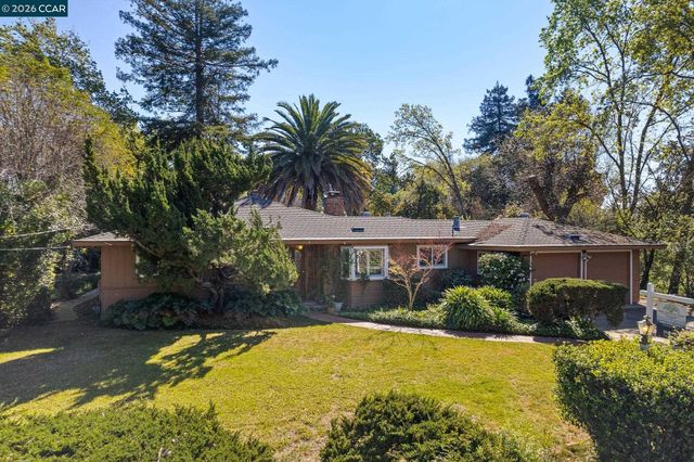 1174 Saint Francis Dr, Concord, CA 94518