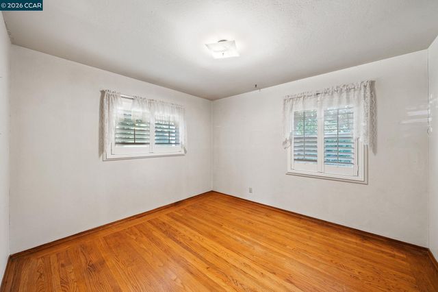 1174 Saint Francis Dr, Concord, CA 94518