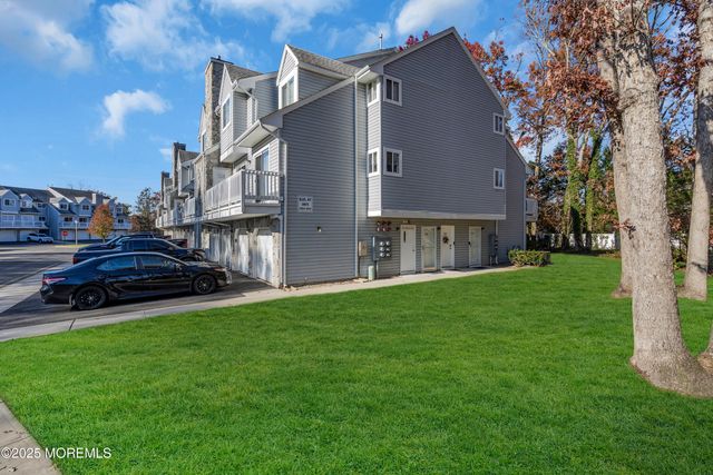 1701 Arthur Street, Toms River, NJ 08755