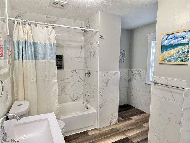 10914 Fidelity Avenue, Cleveland, OH 44111