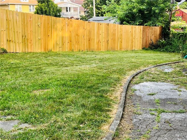 10914 Fidelity Avenue, Cleveland, OH 44111