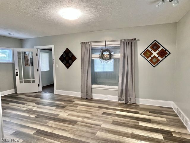 10914 Fidelity Avenue, Cleveland, OH 44111